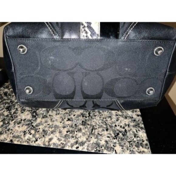 Coach Handbag Hamptons Python Stripe shoulder bag Canvas Leather Black purse Y2K - Picture 10 of 12